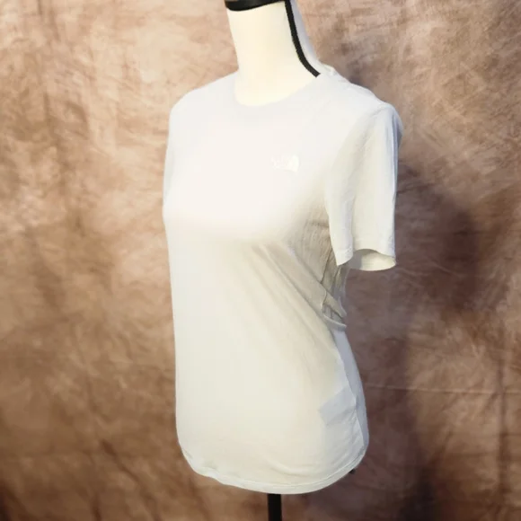 The North Face Lightweight Performance Tee – Grey – Size S - Picture 2 of 11
